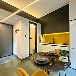 Aristotelous Luxury