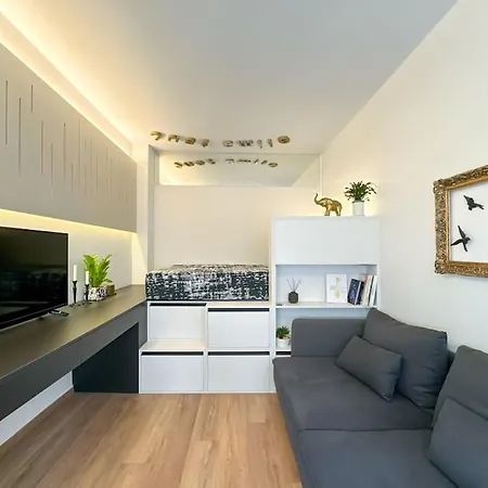 Smart Flat Downtown Apartment *